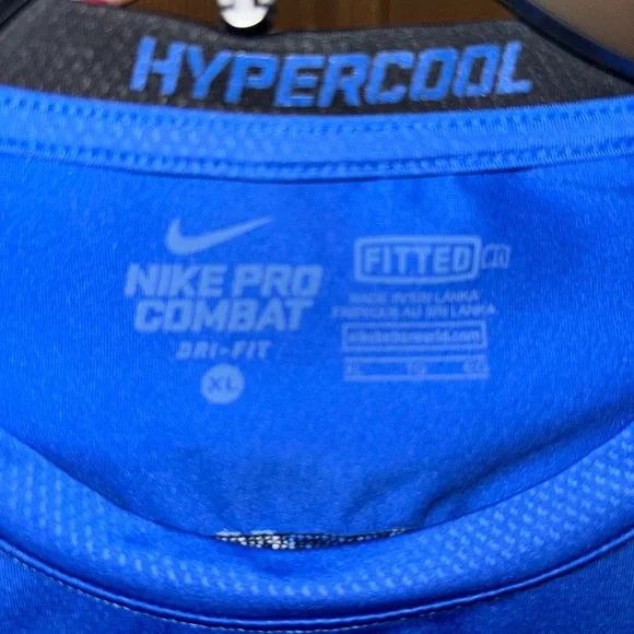 NWOT Nike Pro Combat Dri-Fit Blue Athletic Shirt size XL - Picture 3 of 4